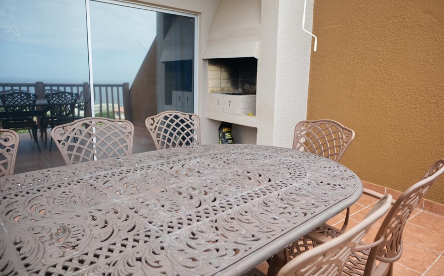 3 Bedroom Property for Sale in Brenton On Sea Western Cape